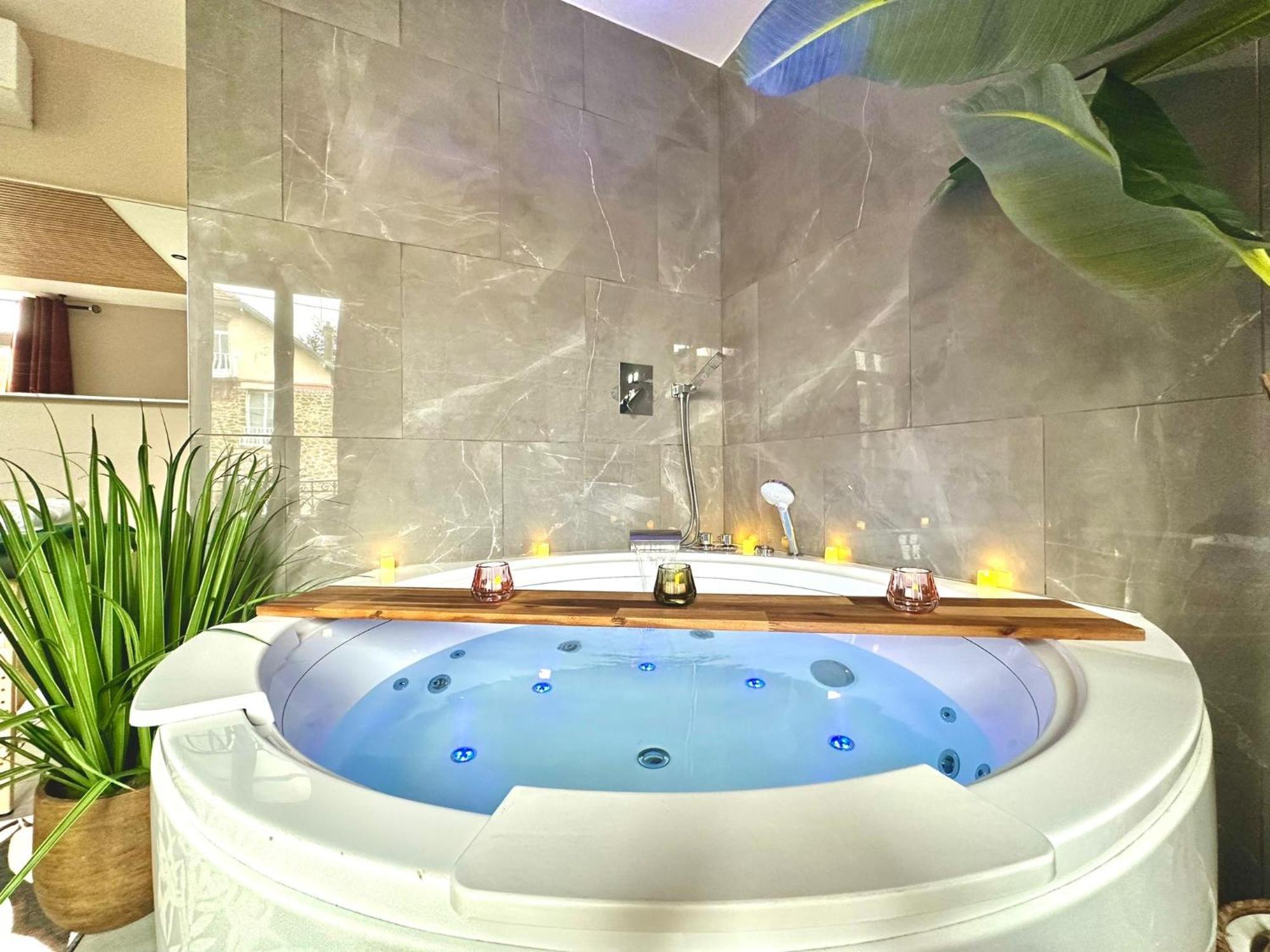 Suite Meg Esbly Ngoại thất bức ảnh