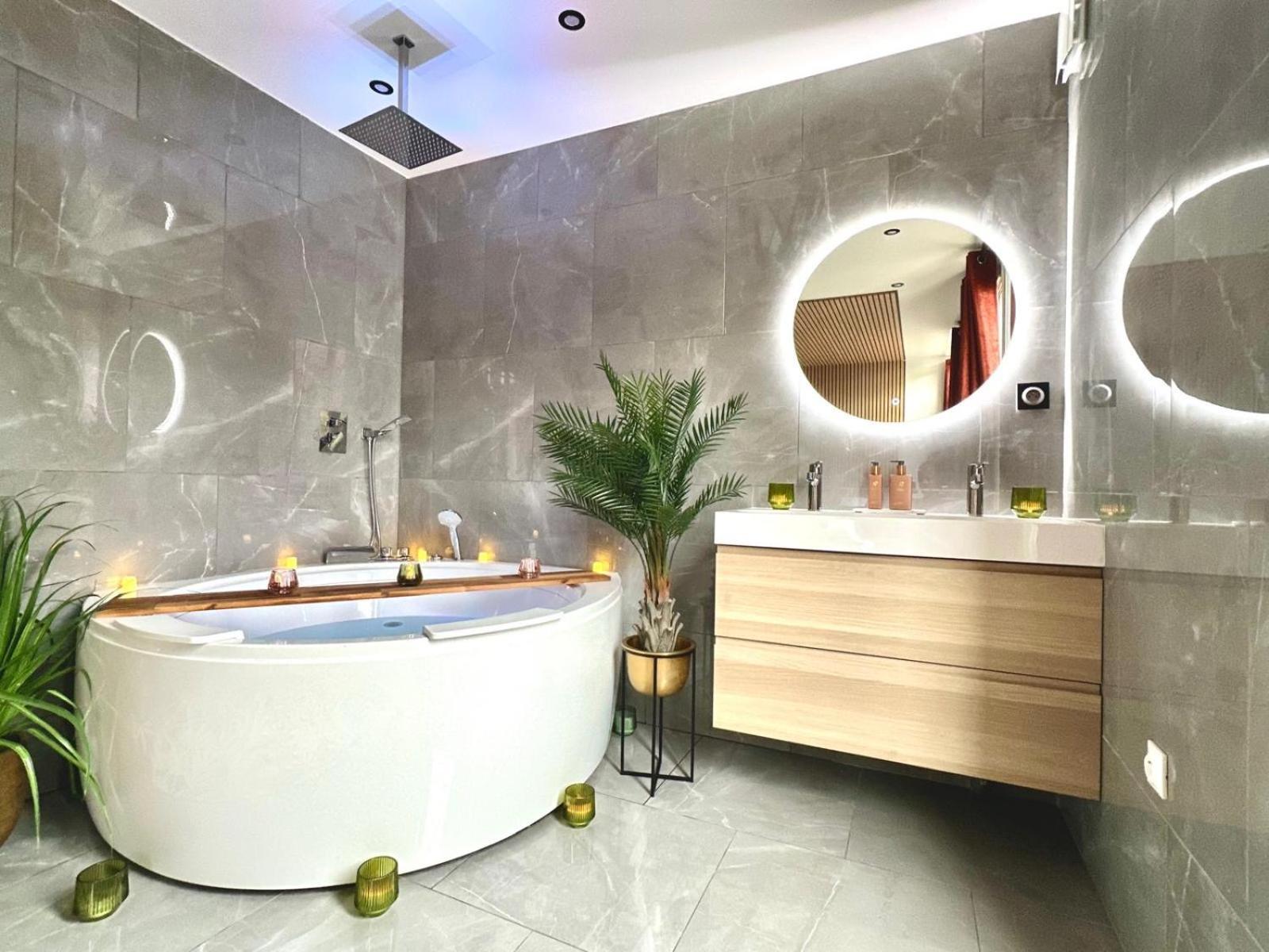 Suite Meg Esbly Ngoại thất bức ảnh